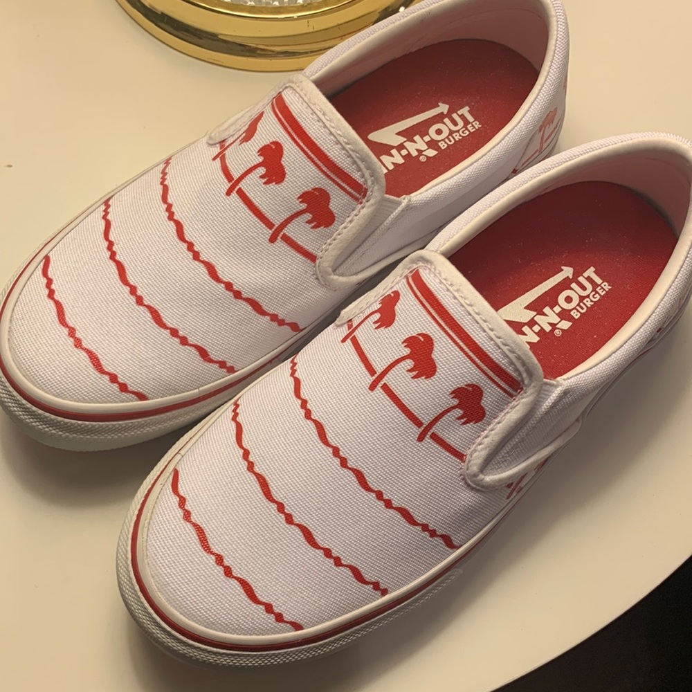 In-N-Out Drink Cup Tennis Shoes